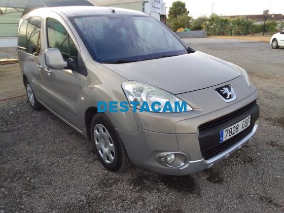 PEUGEOT PARTNER TEPEE 1.6 HDI 90 CV.  – MATRICULADA EN 2.010. – KILóMETROS 350.000. – AIRE CLIMATIZA