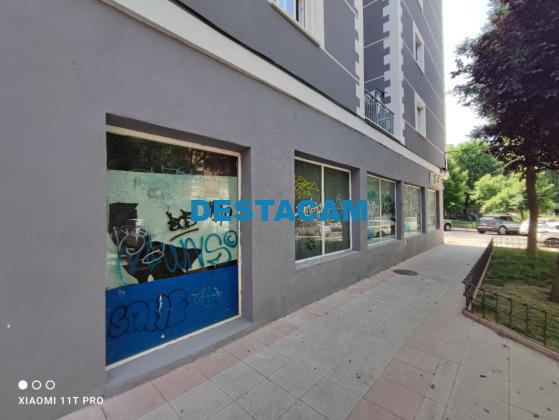 LOCAL  EN MADRID,PARLA