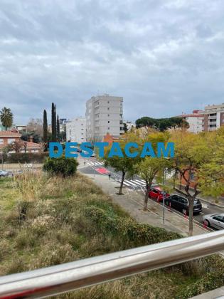 CHALET ADOSADO EN BARCELONA,VILASSAR DE MAR