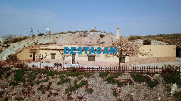 CASA CUEVA EN GRANADA,CúLLAR