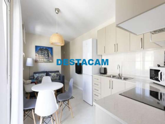 Precioso apartamento de 2 dormitorios en alquiler en Barcelona