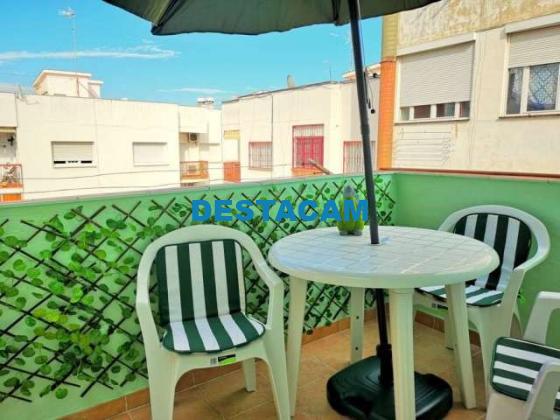 Acogedor apartamento de 3 dormitorios en alquiler en L'Hospitalet, Barcelona.