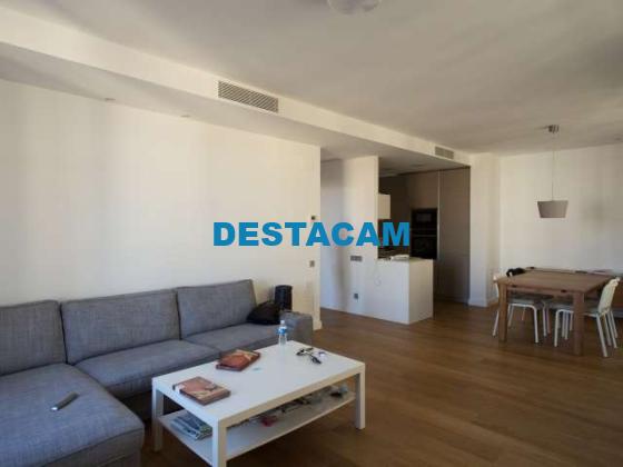 Luminoso apartamento de 2 dormitorios en alquiler en El Born, Barcelona