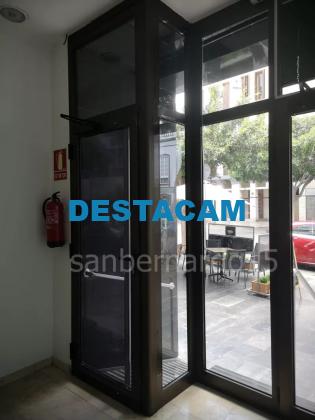 LOCAL COMERCIAL EN LA CALLE SAN BERNARDO