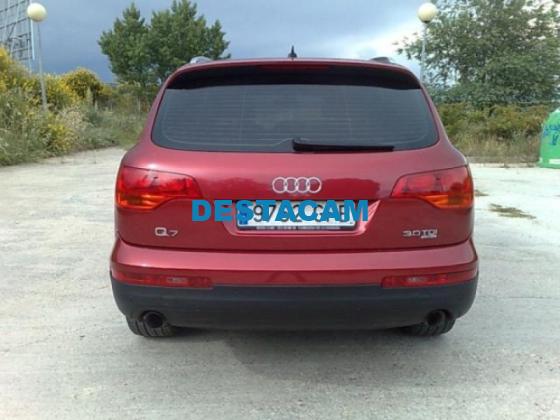 AUDI Q7 4500€