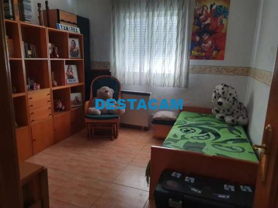 Se alquilan habitaciones para mujeres en apartamento de 2 dormitorios en Casco His