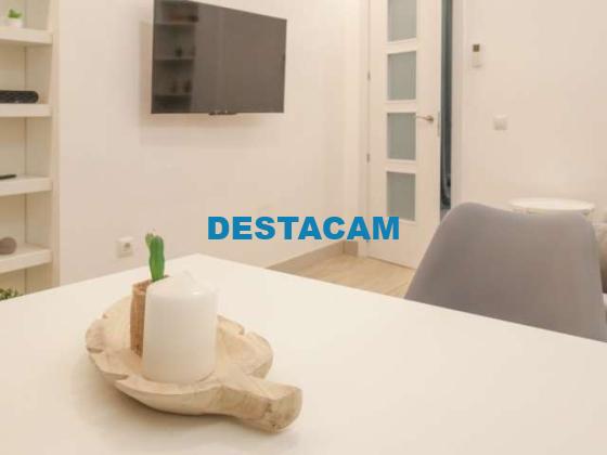 Apartamento de 1 dormitorio en alquiler en Valdeacederas, Madrid