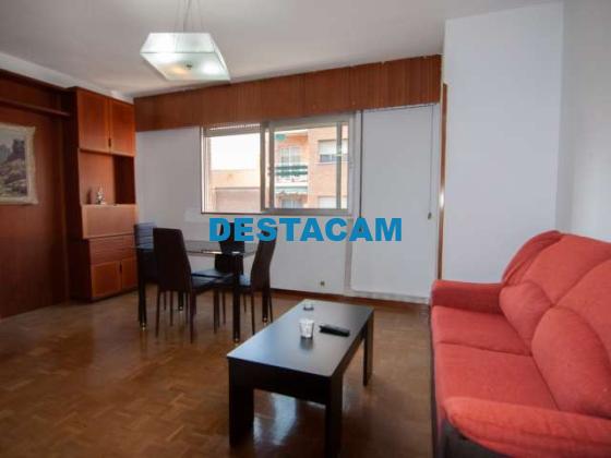 Apartamento amueblado de 2 dormitorios en alquiler en Guindalera, Madrid.