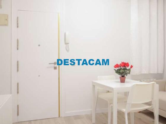 Apartamento de 2 dormitorios en alquiler en Arganzuela, Madrid