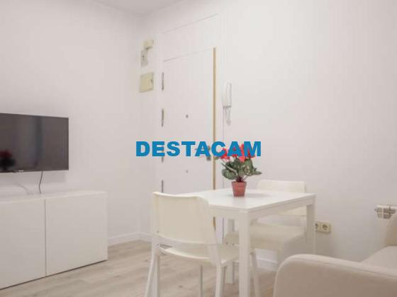 Apartamento de 2 dormitorios en alquiler en Arganzuela, Madrid