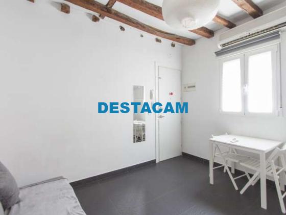 Moderno apartamento de 1 dormitorio en alquiler en Malasaña, Madrid