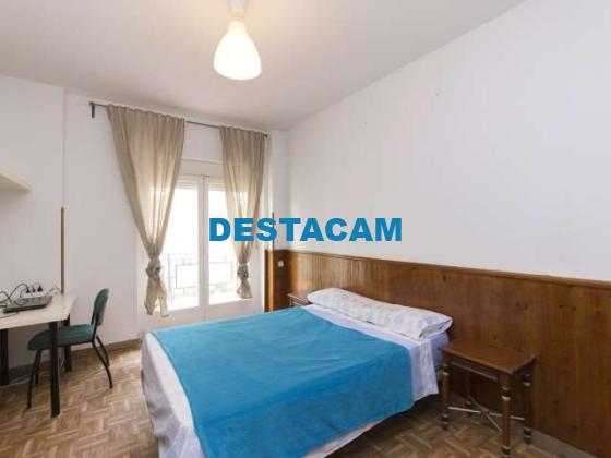 Habitación amueblada en un apartamento de 7 dormitorios en Tetuan, Madrid