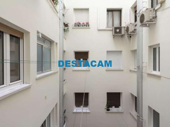 Habitación soleada en apartamento de 6 dormitorios en Retiro, Madrid