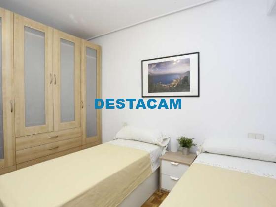 Habitación íntima en apartamento de 5 dormitorios en Retiro, Madrid