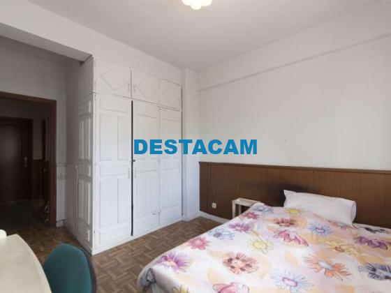 Habitación equipada en apartamento de 7 dormitorios en Tetuan, Madrid