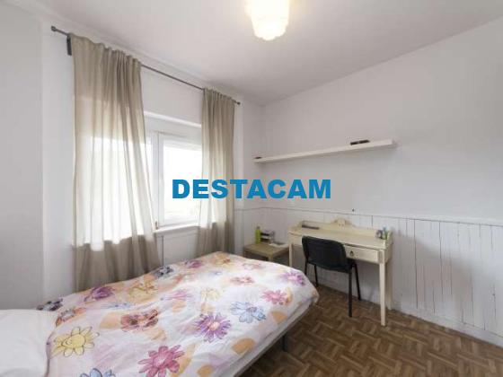 Habitación equipada en apartamento de 7 dormitorios en Tetuan, Madrid