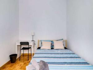 Habitación en apartamento de 10 habitaciones en el Eixample Esquerra, Barcelona