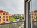 Se alquila habitación en el apartamento de 5 dormitorios en el Eixample Dreta.