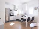 Apartamento de 3 dormitorios en alquiler en Lucero, Madrid.