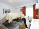 Habitación íntima en apartamento de 5 dormitorios en Retiro, Madrid